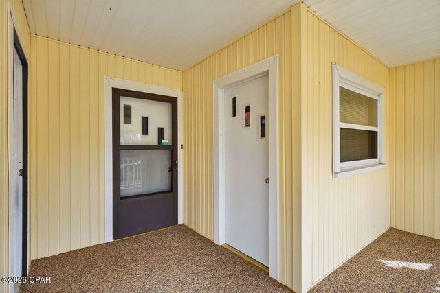 1314 Coggin Avenue, Chipley, FL 32428