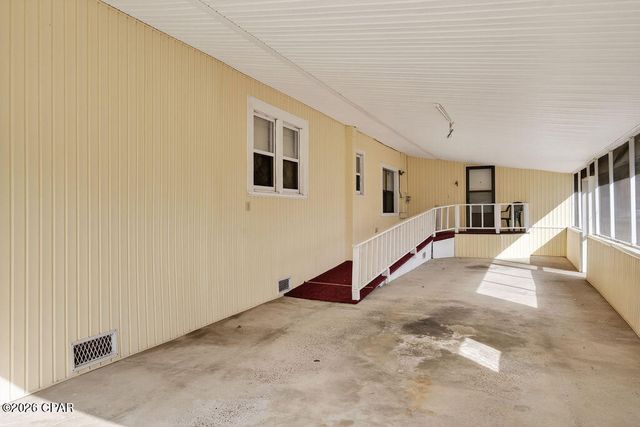 1314 Coggin Avenue, Chipley, FL 32428