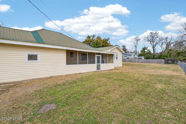 1314 Coggin Avenue, Chipley, FL 32428