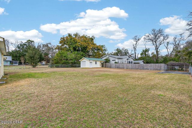 1314 Coggin Avenue, Chipley, FL 32428