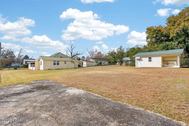 1314 Coggin Avenue, Chipley, FL 32428