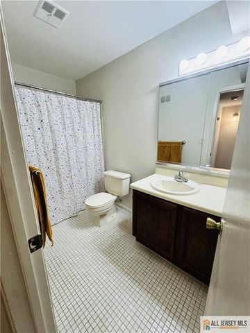 35 Foxtail Lane, South Brunswick, NJ 08852