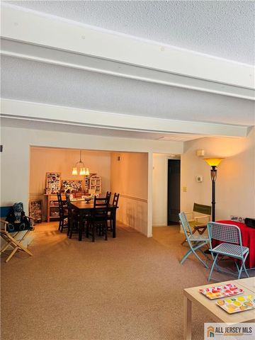 35 Foxtail Lane, South Brunswick, NJ 08852