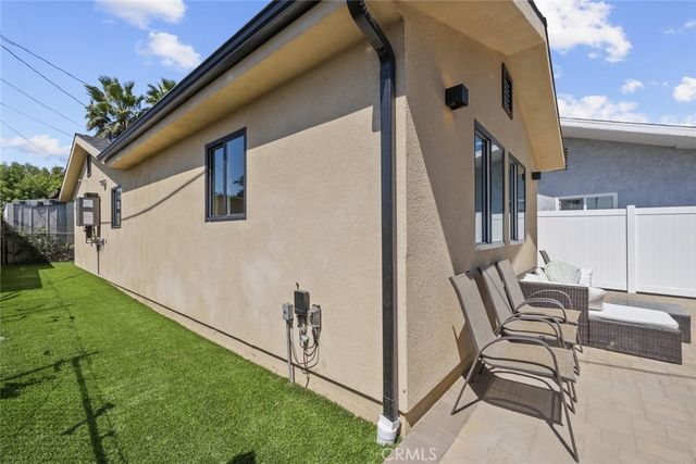 8051 Lullaby Lane, Panorama City, CA 91402