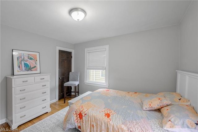 18520 Winslow Road, Shaker Heights, OH 44122