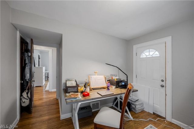 18520 Winslow Road, Shaker Heights, OH 44122