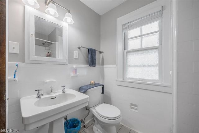 18520 Winslow Road, Shaker Heights, OH 44122