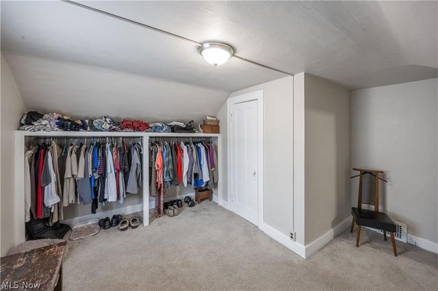 18520 Winslow Road, Shaker Heights, OH 44122