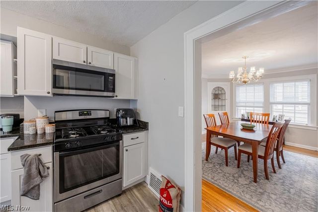 18520 Winslow Road, Shaker Heights, OH 44122