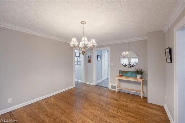 18520 Winslow Road, Shaker Heights, OH 44122