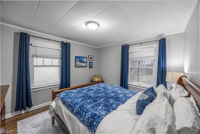 18520 Winslow Road, Shaker Heights, OH 44122