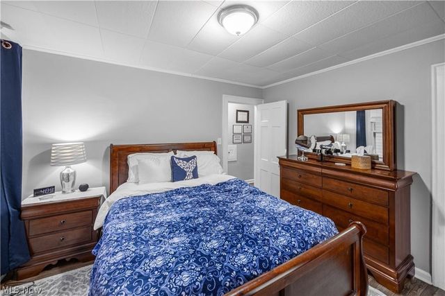 18520 Winslow Road, Shaker Heights, OH 44122