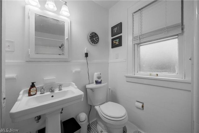 18520 Winslow Road, Shaker Heights, OH 44122