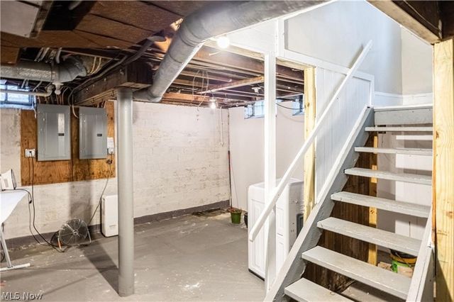 18520 Winslow Road, Shaker Heights, OH 44122