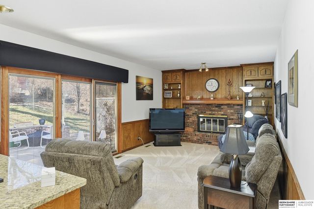 11361 Mason Street, Omaha, NE 68154