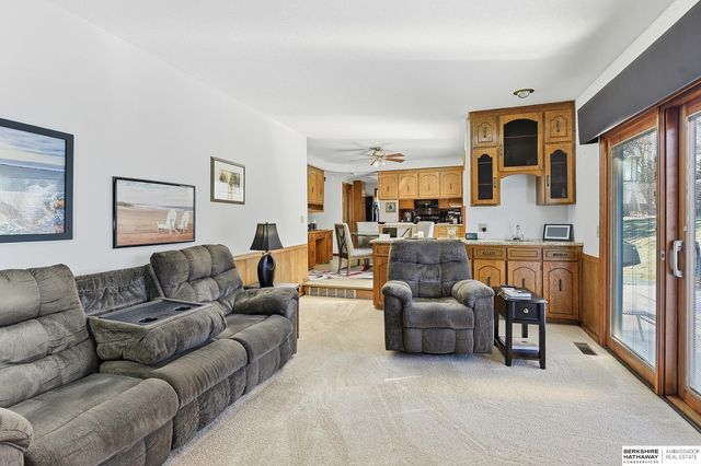 11361 Mason Street, Omaha, NE 68154