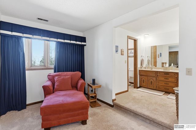 11361 Mason Street, Omaha, NE 68154