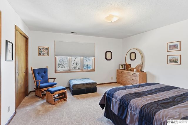 11361 Mason Street, Omaha, NE 68154