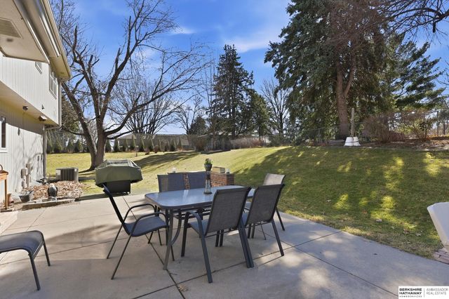 11361 Mason Street, Omaha, NE 68154