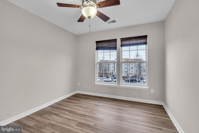 13663 STRATFORD GLEN PL, Herndon, VA 20171