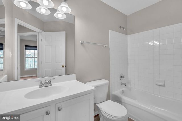 13663 STRATFORD GLEN PL, Herndon, VA 20171