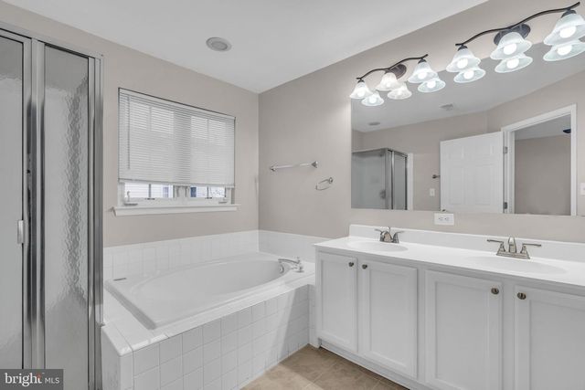 13663 STRATFORD GLEN PL, Herndon, VA 20171