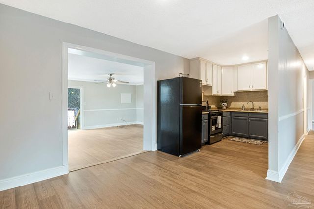 7830 Herrington Dr, Pensacola, FL 32534