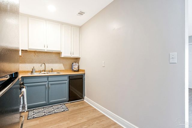 7830 Herrington Dr, Pensacola, FL 32534