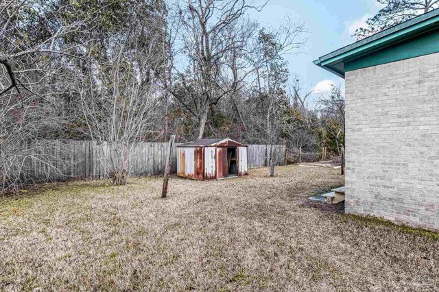 7830 Herrington Dr, Pensacola, FL 32534