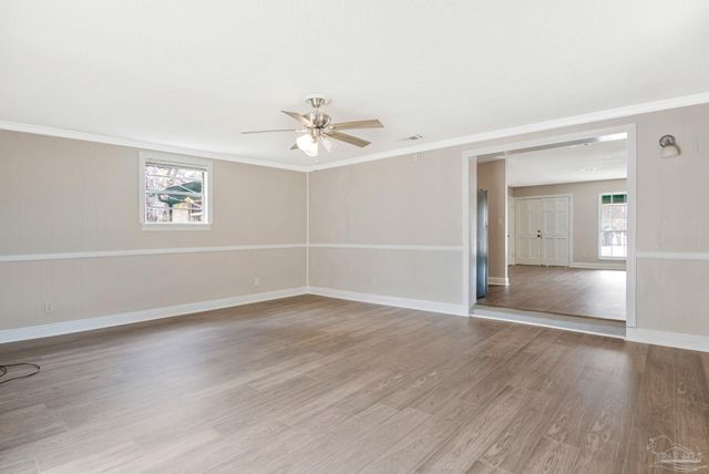 7830 Herrington Dr, Pensacola, FL 32534