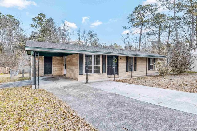 7830 Herrington Dr, Pensacola, FL 32534