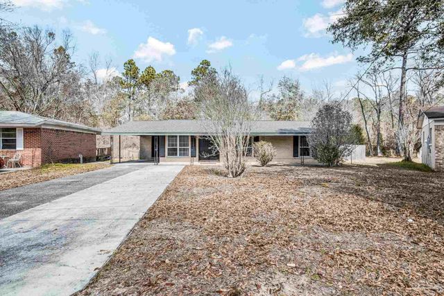 7830 Herrington Dr, Pensacola, FL 32534