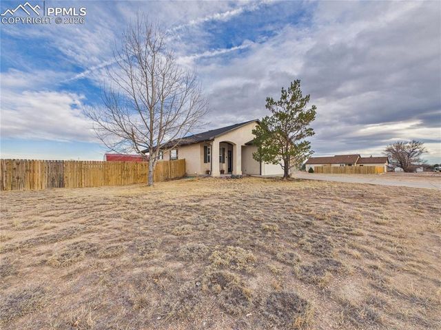 366 N Earl Place, Pueblo West, CO 81007