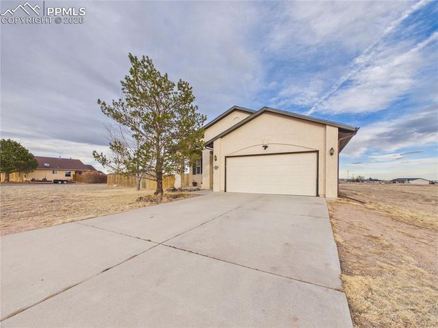 366 N Earl Place, Pueblo West, CO 81007