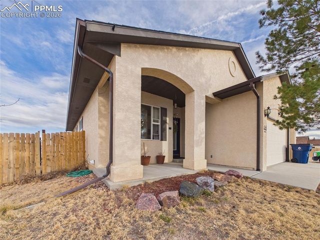 366 N Earl Place, Pueblo West, CO 81007