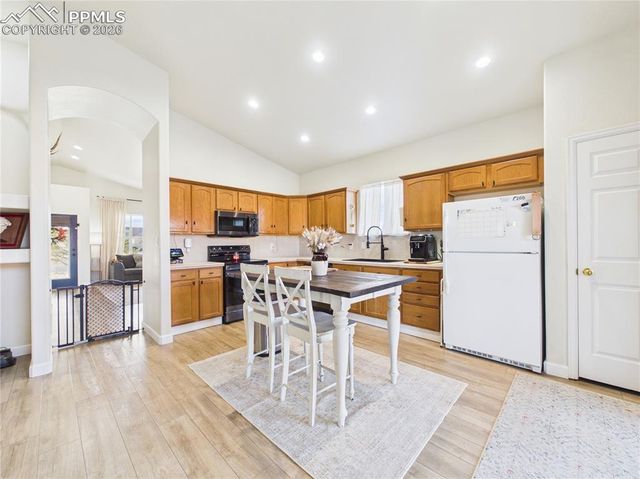 366 N Earl Place, Pueblo West, CO 81007