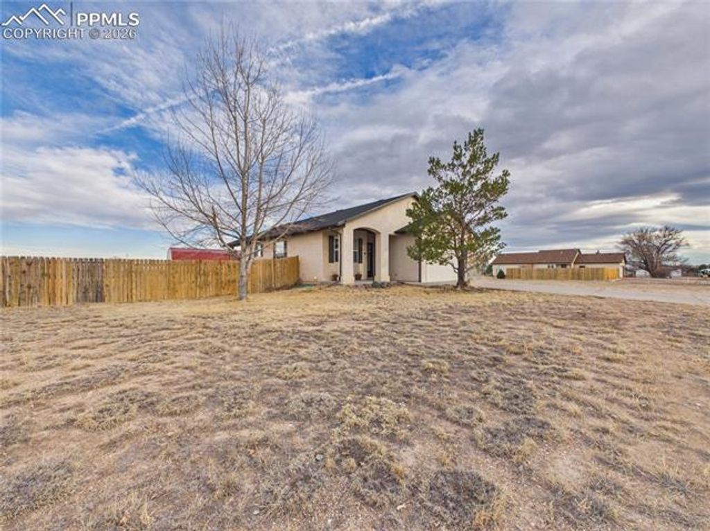 366 N Earl Place, Pueblo West, CO 81007 — photo 2