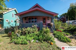 3083 S 32nd Street, Omaha, NE 68105