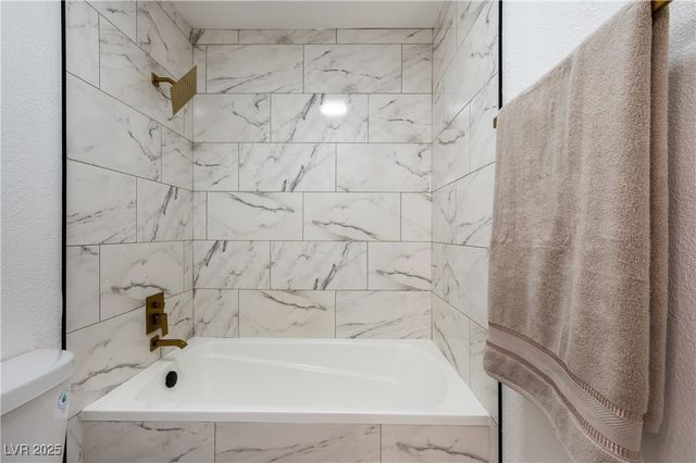 5145 East Tennis Court, Las Vegas, NV 89120