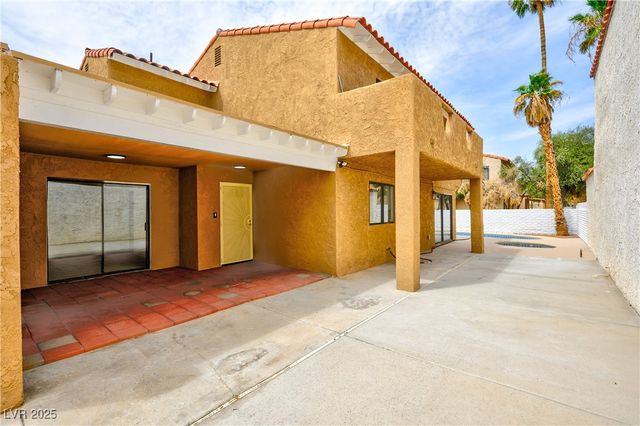 5145 East Tennis Court, Las Vegas, NV 89120