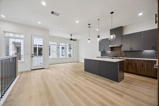738 Curtin Street, Houston, TX 77018