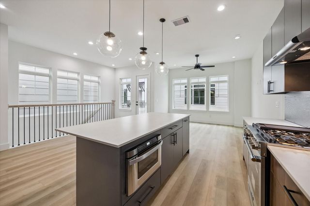 738 Curtin Street, Houston, TX 77018