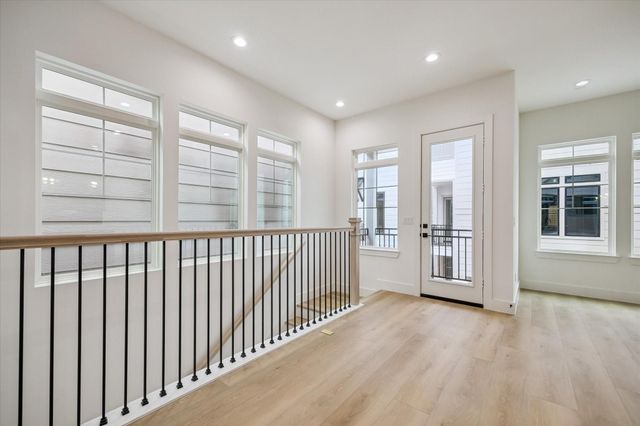 738 Curtin Street, Houston, TX 77018