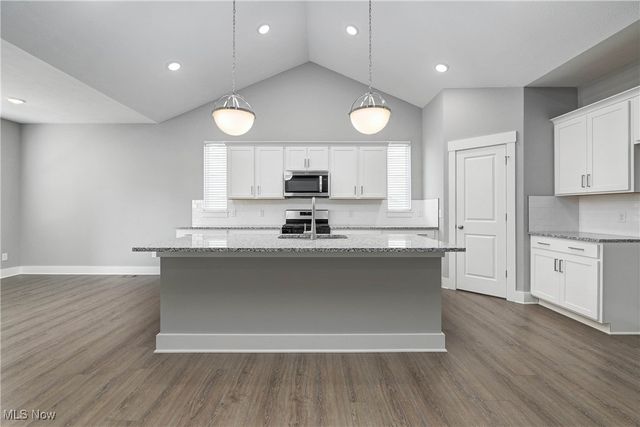 8896 Firethorne Drive, Columbia Station, OH 44028