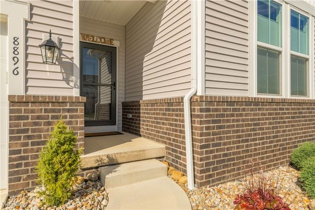 8896 Firethorne Drive, Columbia Station, OH 44028