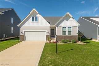 8896 Firethorne Drive, Columbia Station, OH 44028