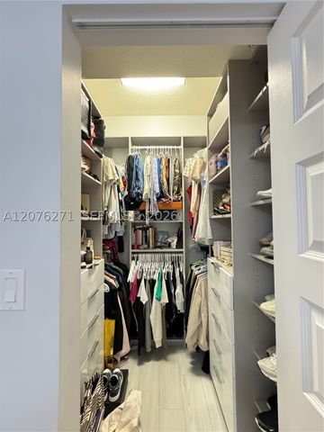 10413 NW 82nd St 3, Doral, FL 33178