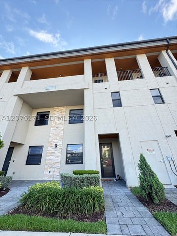10413 NW 82nd St 3, Doral, FL 33178