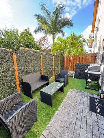 10413 NW 82nd St 3, Doral, FL 33178