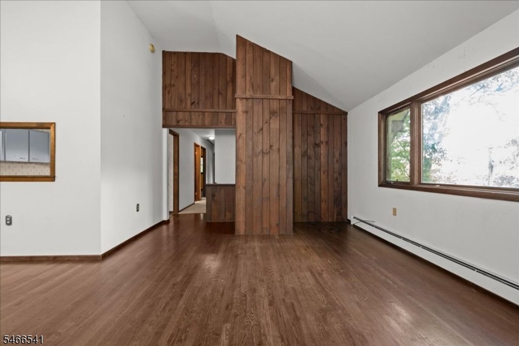 628 Succasunna Rd, Mount Arlington Boro, NJ 07856 — photo 4